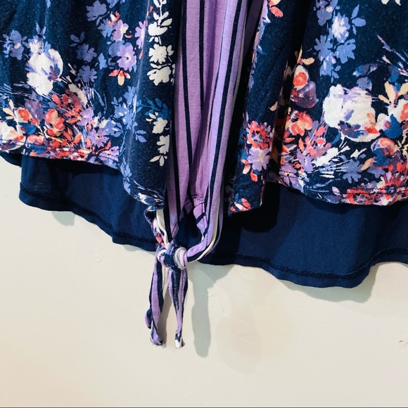 West Port Floral Top Plus Size 2X - Picture 5 of 7